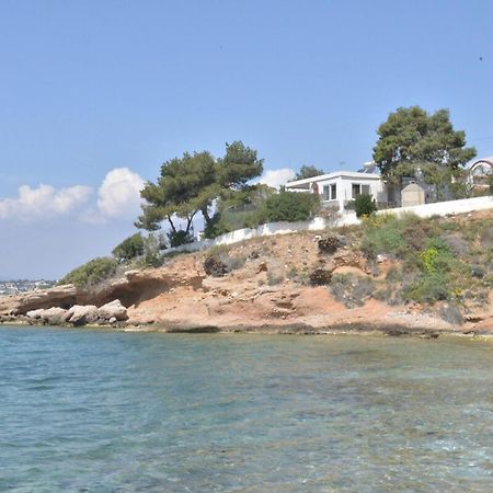 Salamis Beachfront House Екстер'єр фото
