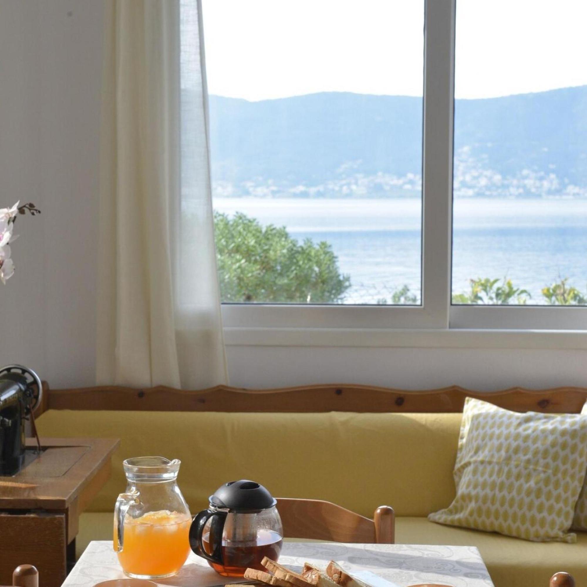 Salamis Beachfront House Екстер'єр фото